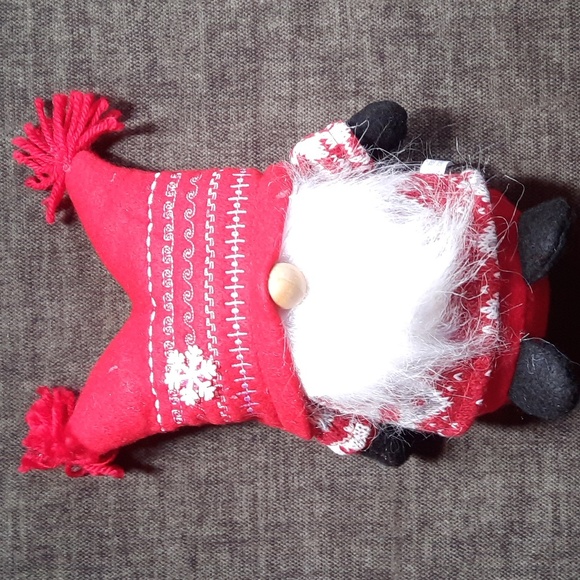 Gnome Standing Figure Soft Red Felted Embroidered Hat Stocking Holiday NWT - Picture 1 of 4